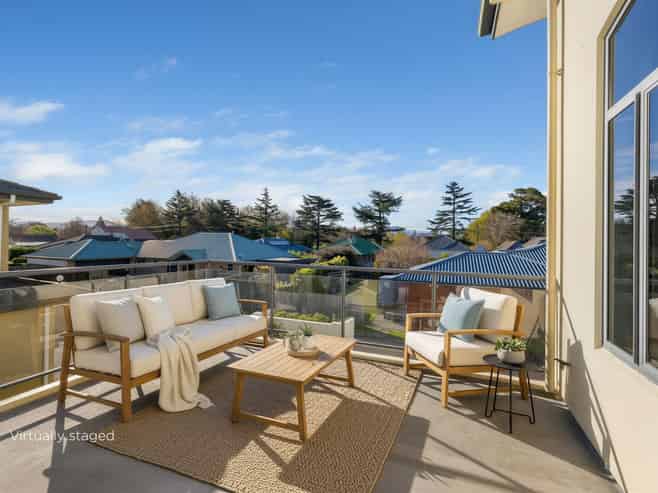 12 Waterlea Green, Mayfield