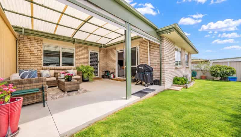 16/8 Village Place, Tuakau