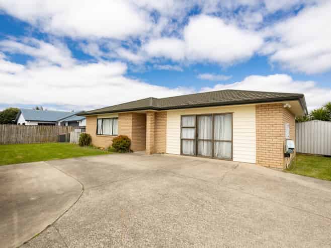 52a Whitby Avenue, Whitianga