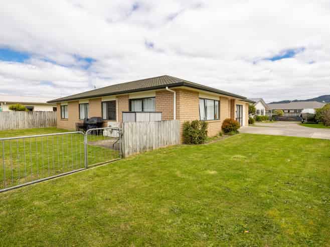 52a Whitby Avenue, Whitianga