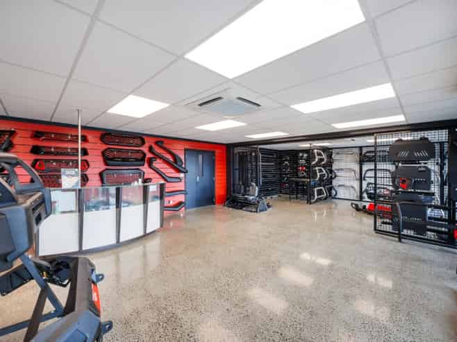 High Quality Showroom Warehouse - Second to None