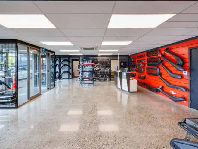 High Quality Showroom Warehouse - Second to None