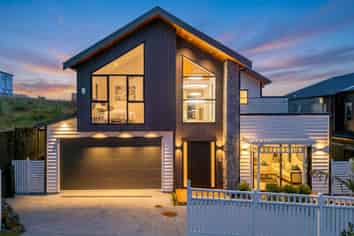 65 Kumukumu Road, Long Bay