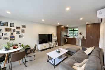 8/91  Springfield Road, Saint Albans