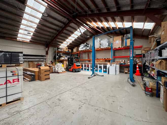 Inner City Industrial Premises With Profile