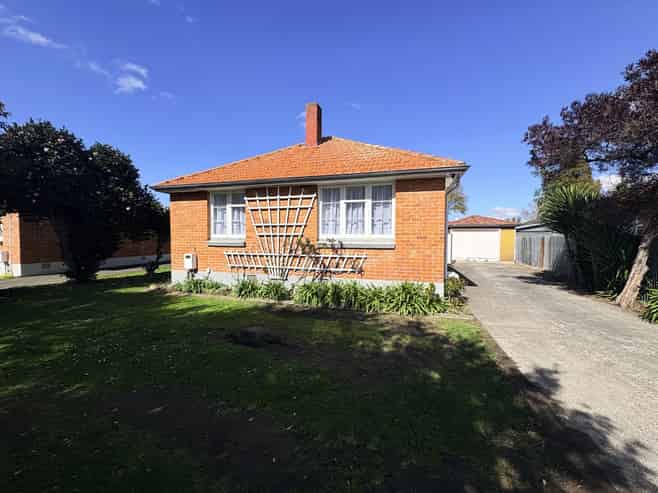 724 Ngaio Street, Mahora