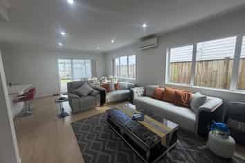 7 Calcite Avenue, Flat Bush