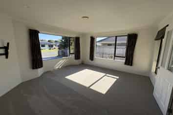 18 Kendall View, Stoke