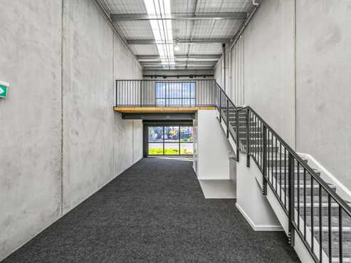 Vendor's loss - Your gain! Hobsonville unit