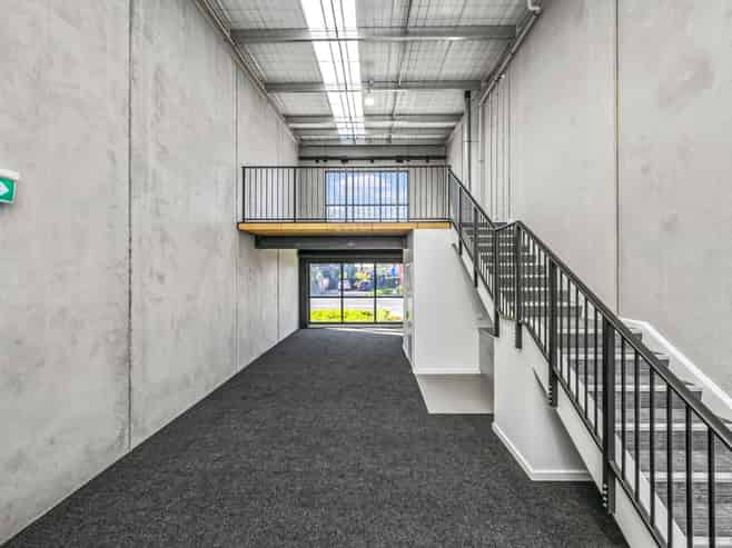 Vendor's loss - Your gain! Hobsonville unit