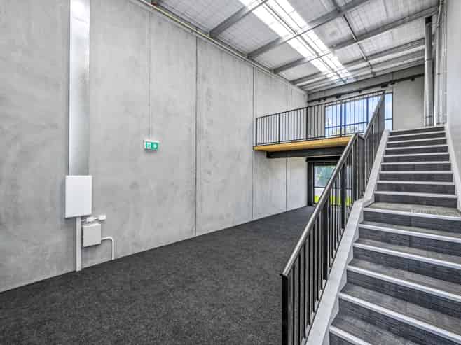 Vendor's loss - Your gain! Hobsonville unit