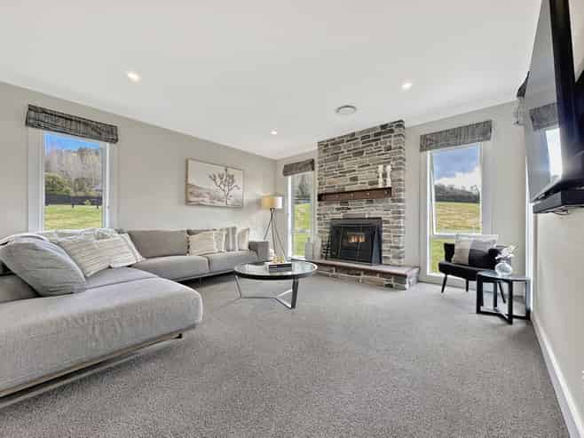 7 Lochinvar Lane, Acacia Bay
