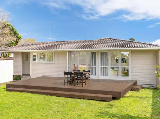 27 Hamilton Drive, Waiuku