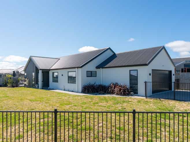 1 Makomako Crescent, Wharewaka