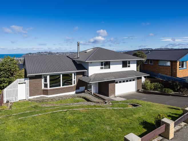 244 Larnach Road, Waverley