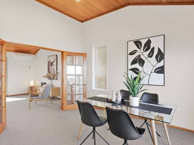 244 Larnach Road, Waverley