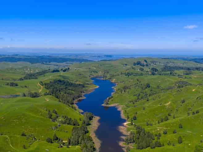728 Kawhia Road, Makomako