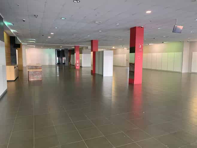 Large Retail Building Dual Level