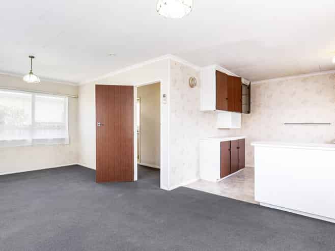 1/147 Lemon Street, Strandon