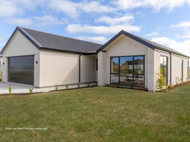 21 Wharariki Rise, Wharewaka