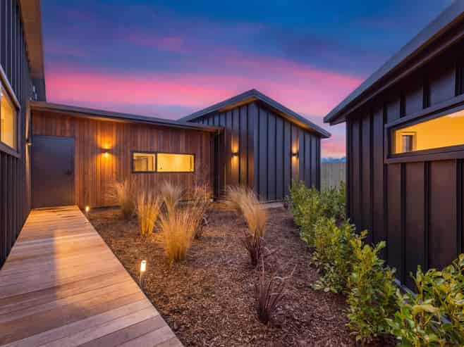 11 Buttercup Street, Wanaka