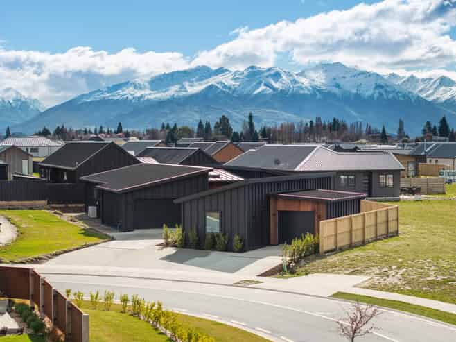 11 Buttercup Street, Wanaka