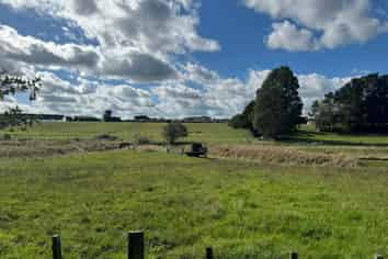 13 Course Lane, Sanson