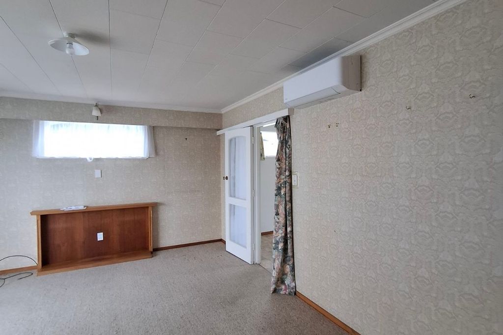 *** Rent Reduced *** 5 Merton Place, Levin 5