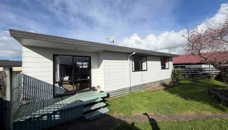 16A College Place, Poike