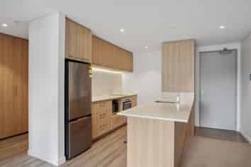 703/10 Copper Beech Avenue, Frankton