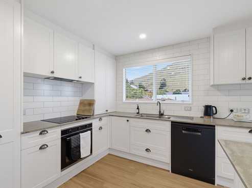 133 Sumnervale Drive, Sumner