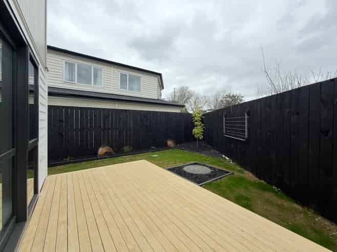 52  Preston road , Clover Park