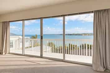 795 Whangaparaoa Road, Manly