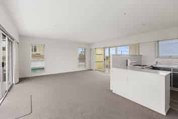 795 Whangaparaoa Road, Manly
