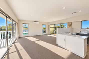 795 Whangaparaoa Road, Manly