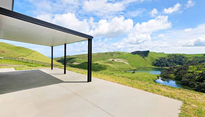 135 Douglas Road, Awhitu