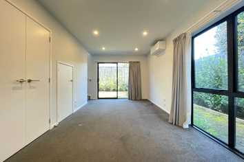 8/8 Valron Road, Te Atatu South
