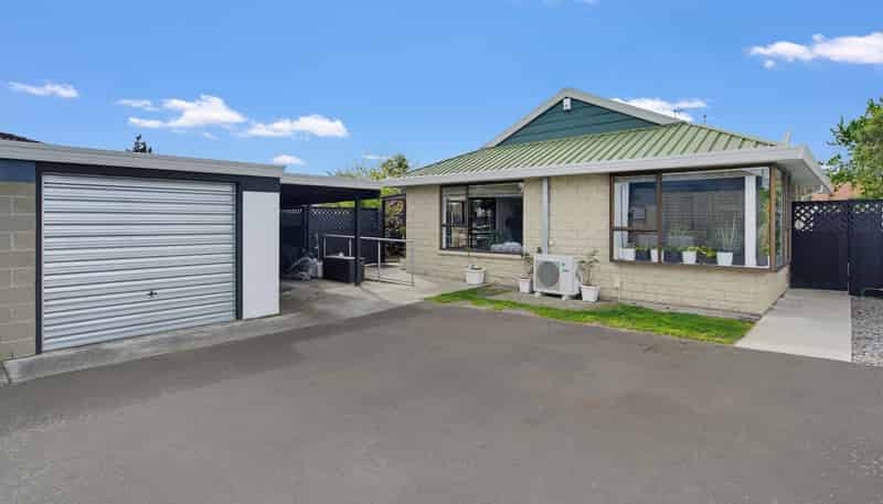 2/244 Main North Road, Redwood
