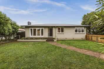 14 Lipscombe Crescent, Havelock North