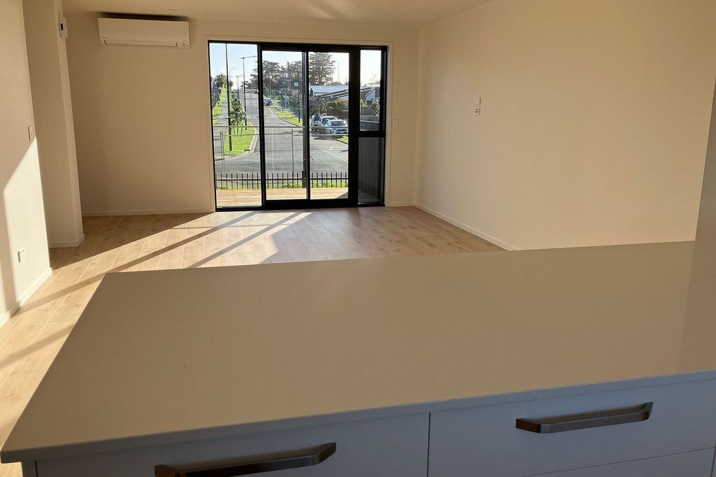 3BR Townhouse in Beachlands 5