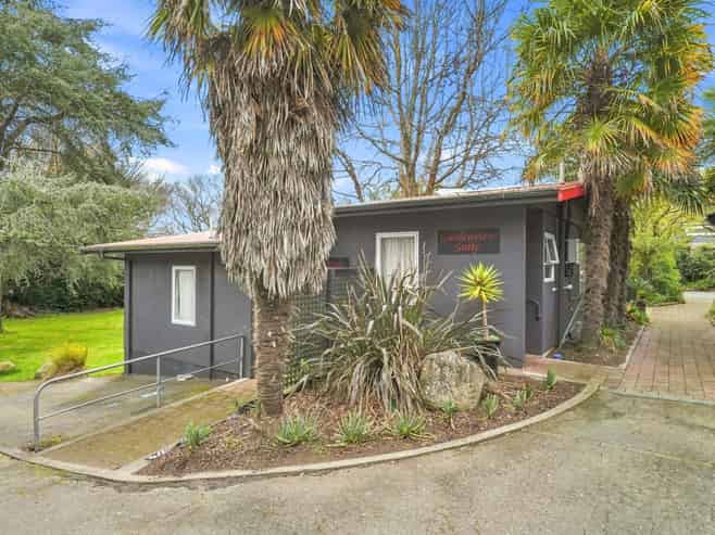 Riverside investment with long-term income