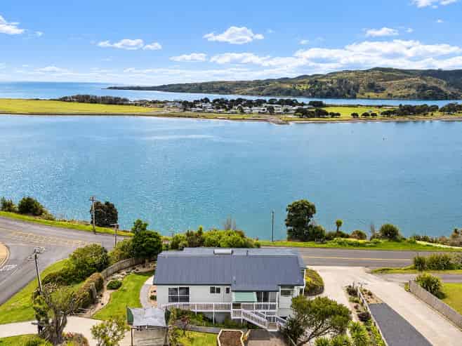 32 Wainui Road, Raglan