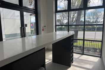 Modern & Versatile Commercial Space | 4 Carparks