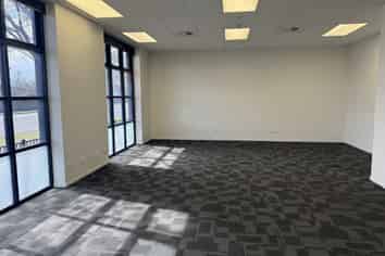 Modern & Versatile Commercial Space | 4 Carparks