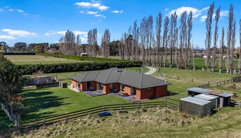 275 Plaskett Road, Fernside