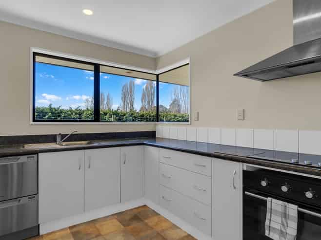 275 Plaskett Road, Fernside
