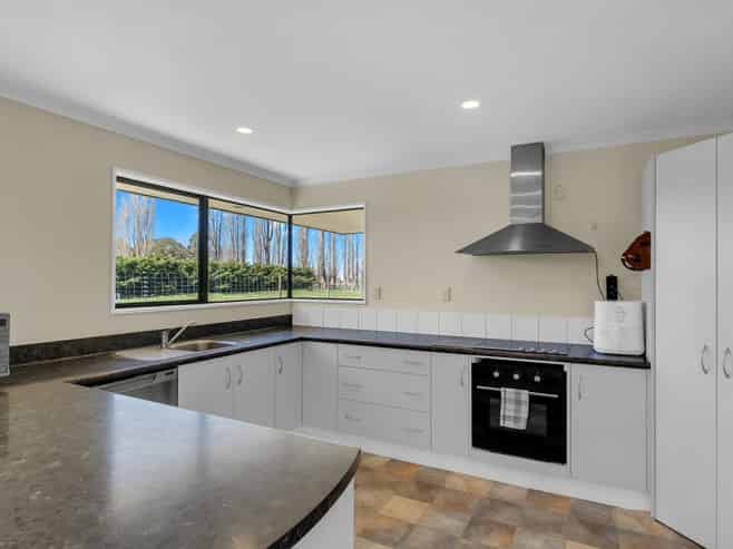 275 Plaskett Road, Fernside