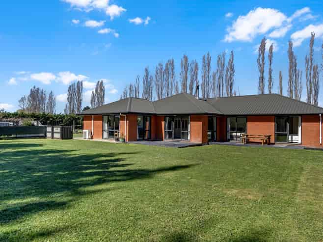275 Plaskett Road, Fernside