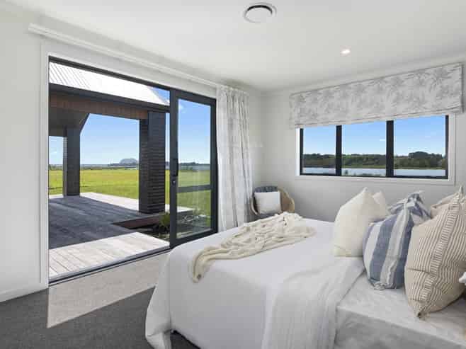 16 Te Aro O Tahataharoa, Te Puna