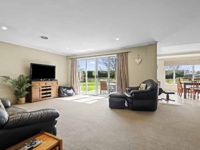 24 Chatham Street, Pahiatua